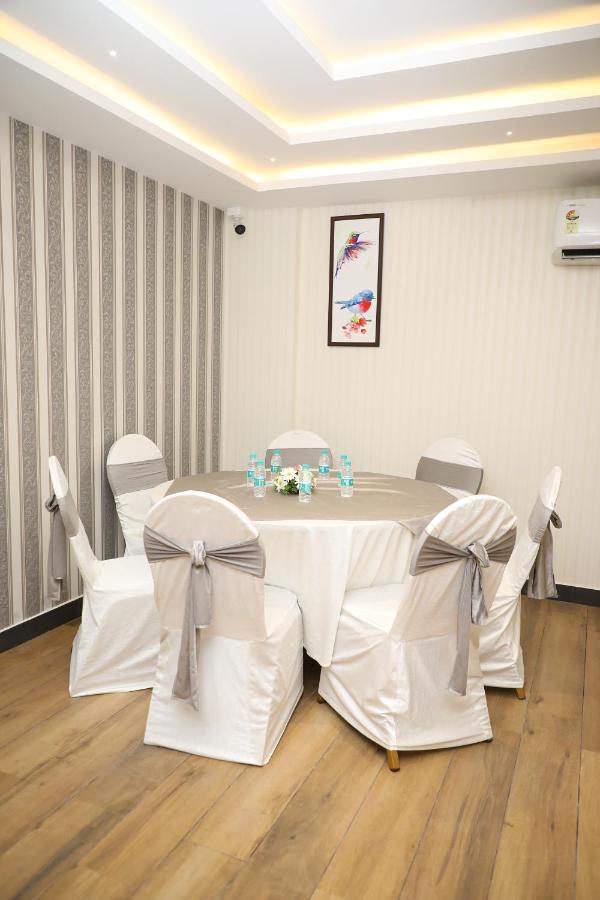 Royal Ace Boutique Hotel Bangalore Bagian luar foto