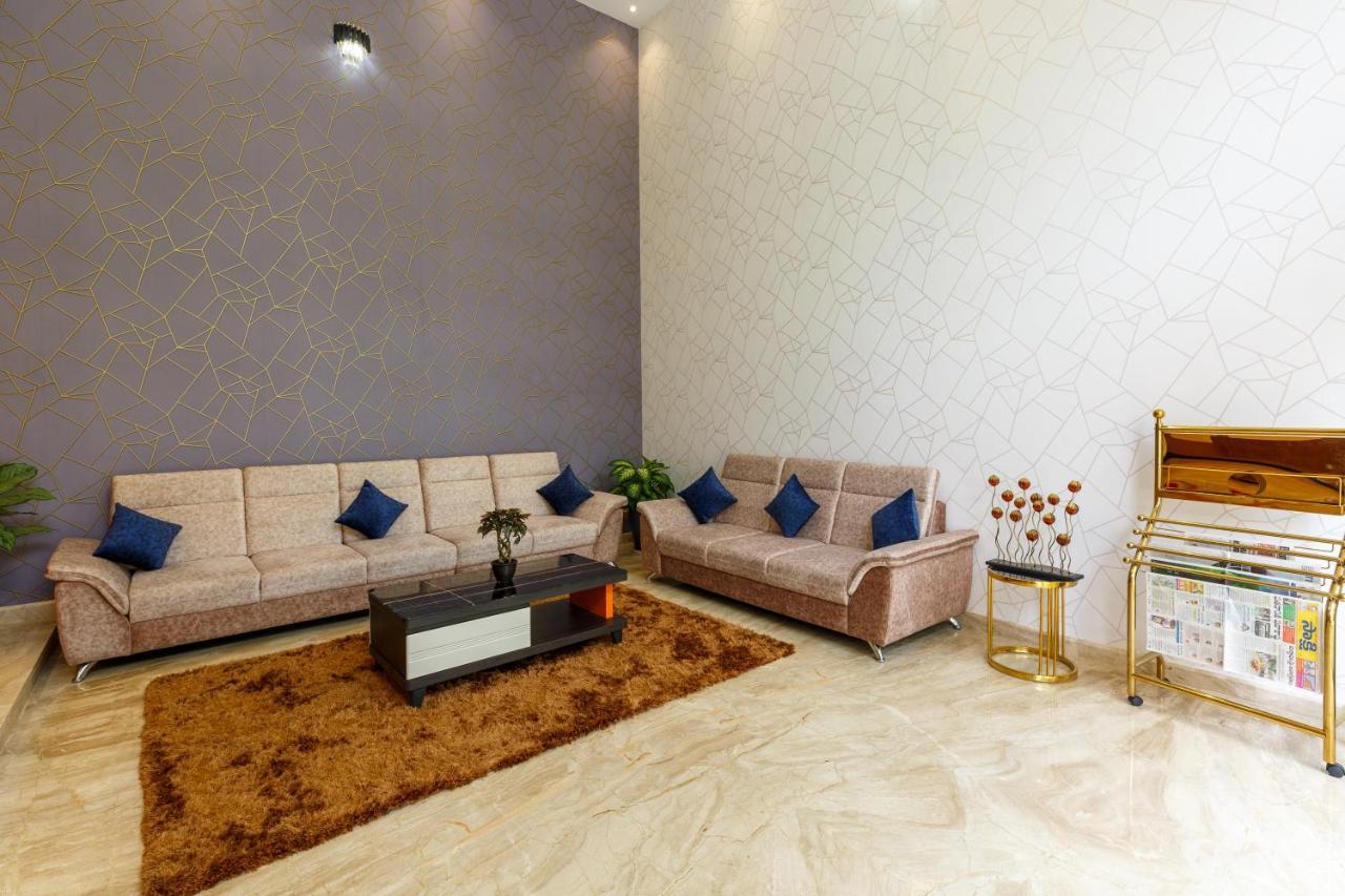 Royal Ace Boutique Hotel Bangalore Bagian luar foto