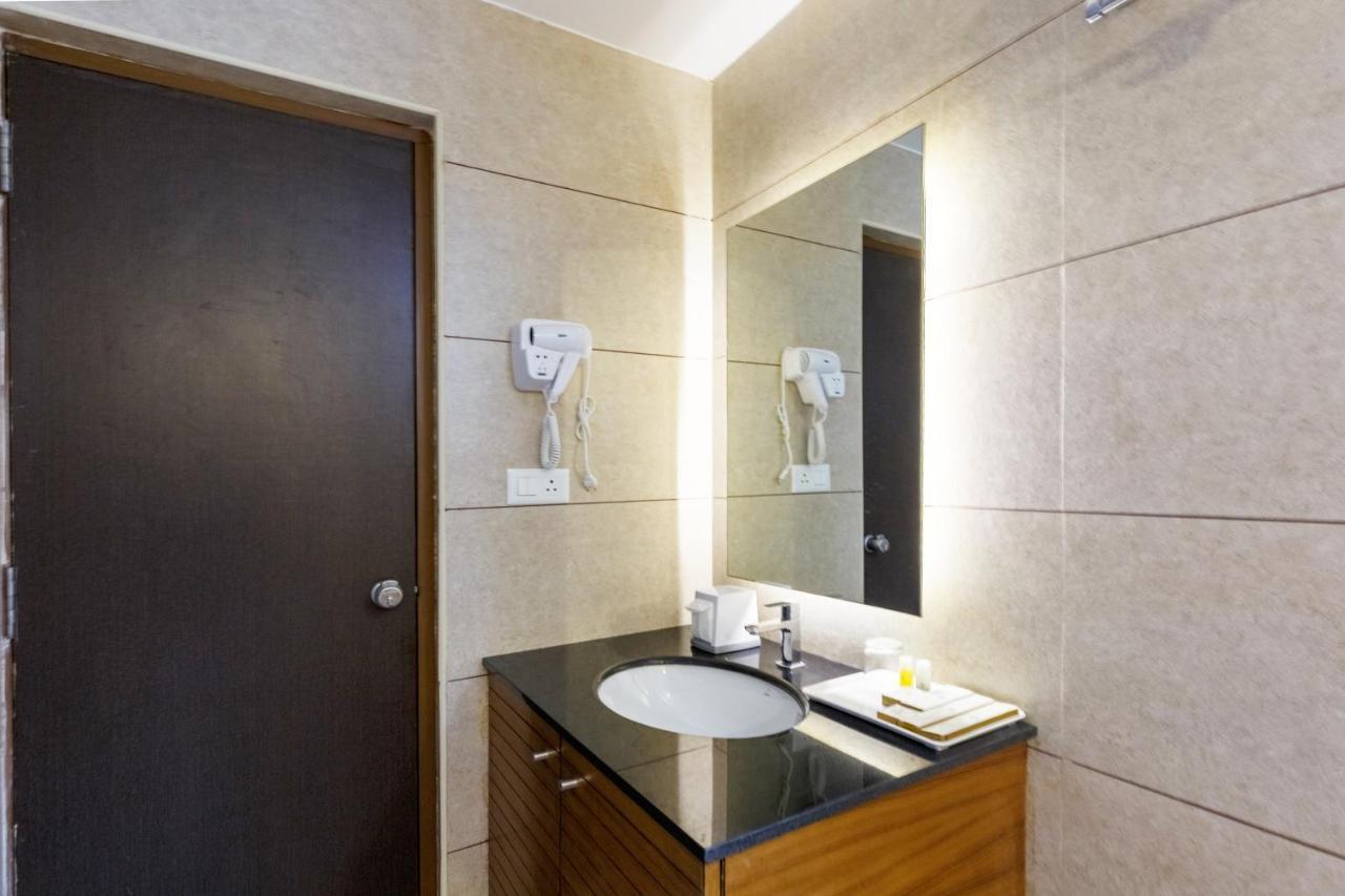 Royal Ace Boutique Hotel Bangalore Bagian luar foto