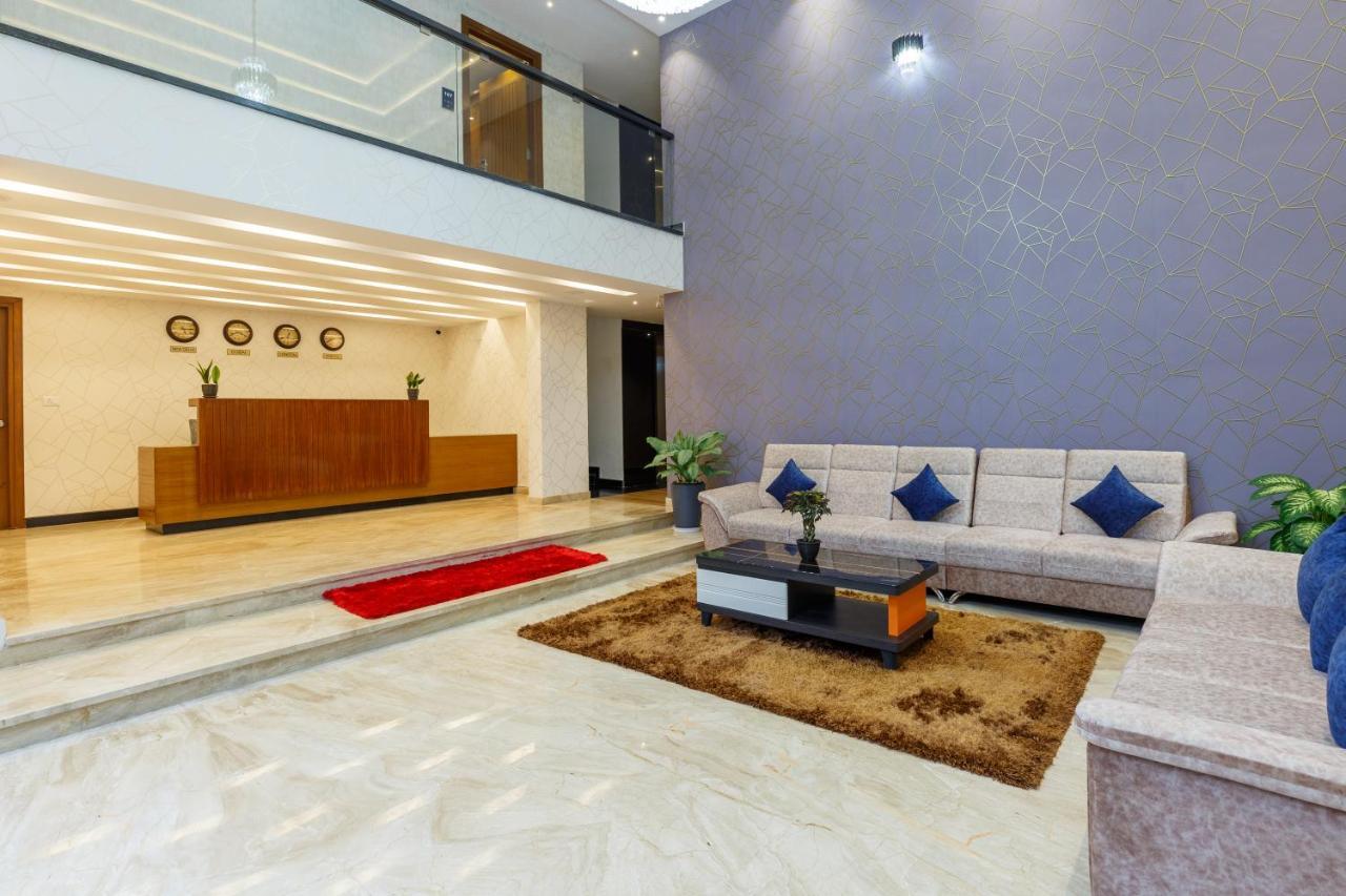Royal Ace Boutique Hotel Bangalore Bagian luar foto