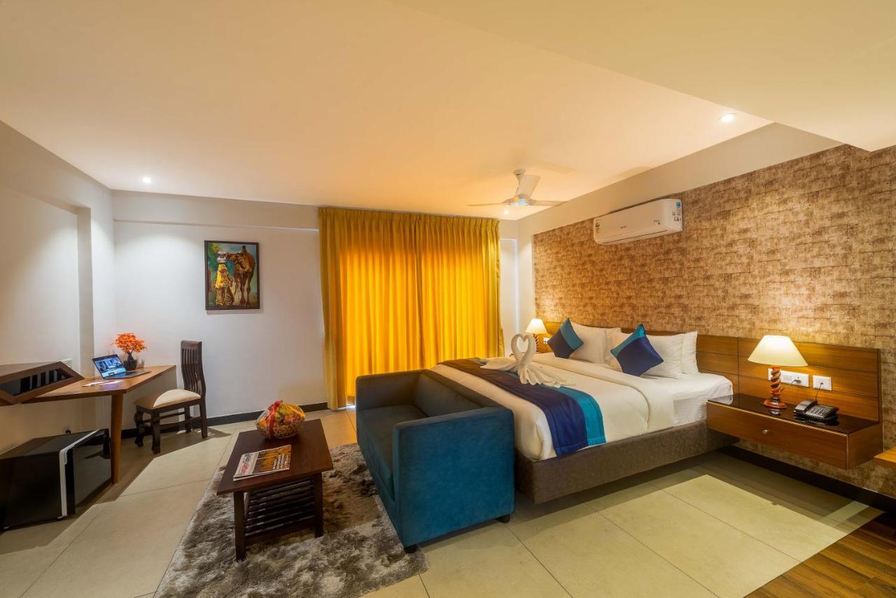 Royal Ace Boutique Hotel Bangalore Bagian luar foto