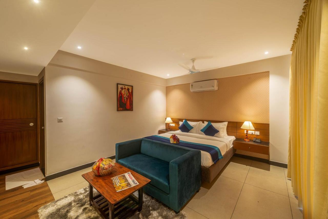 Royal Ace Boutique Hotel Bangalore Bagian luar foto