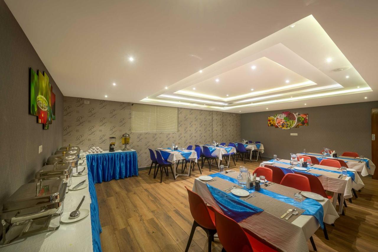 Royal Ace Boutique Hotel Bangalore Bagian luar foto